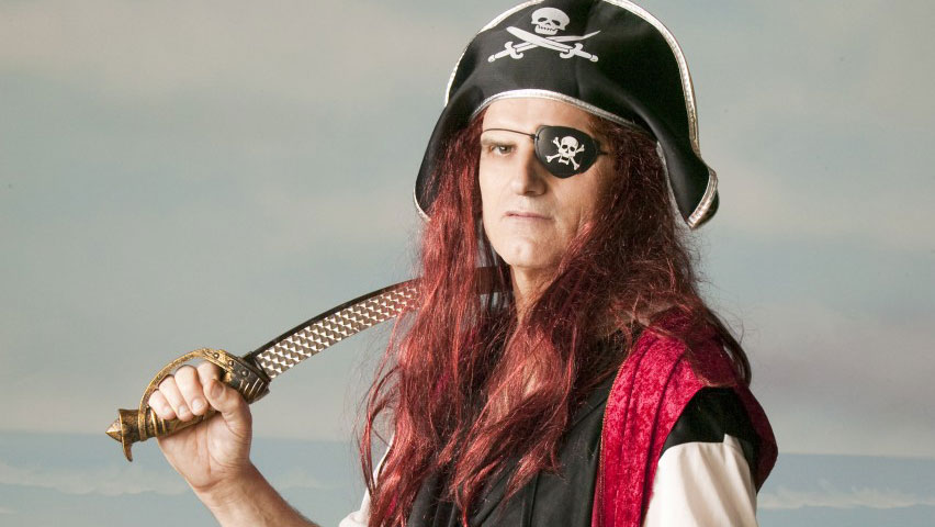 El Tío Pio se convierte en pirata